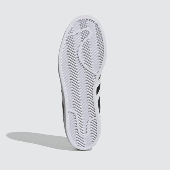 Adidas Original Women's Superstar Black and White, Size 8 - Picture 6 of 6